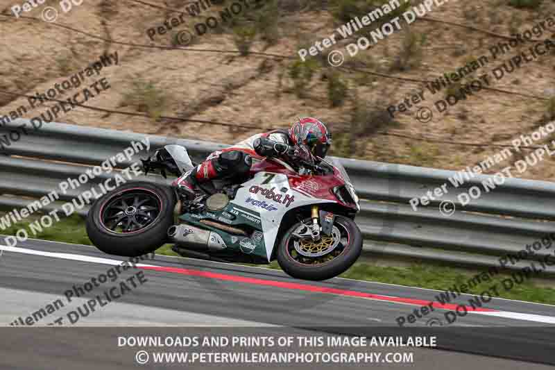 cadwell no limits trackday;cadwell park;cadwell park photographs;cadwell trackday photographs;enduro digital images;event digital images;eventdigitalimages;navarra;no limits trackdays;peter wileman photography;racing digital images;trackday digital images;trackday photos